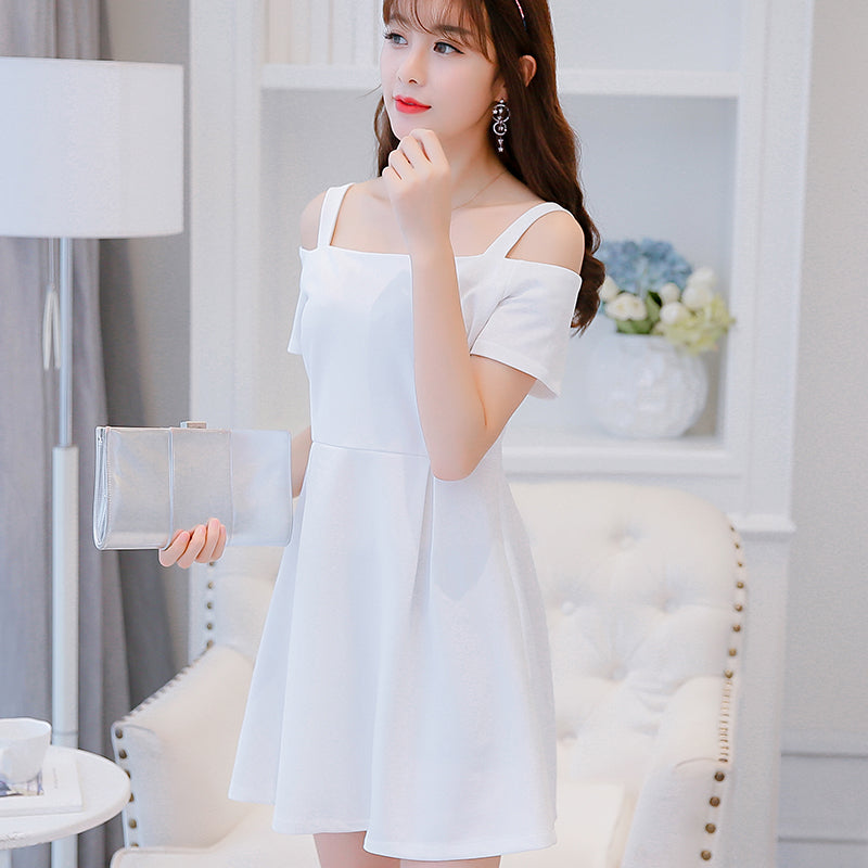 White Simple style dress for all occasions